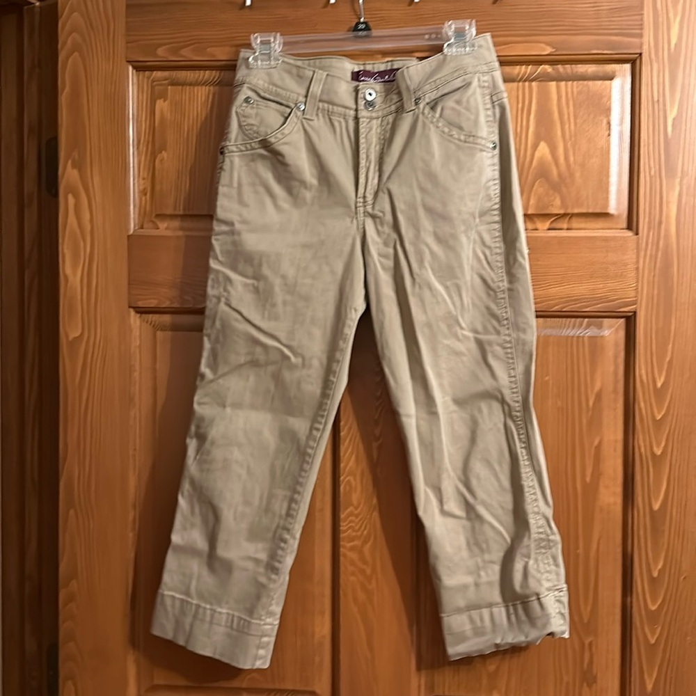 Camel capris